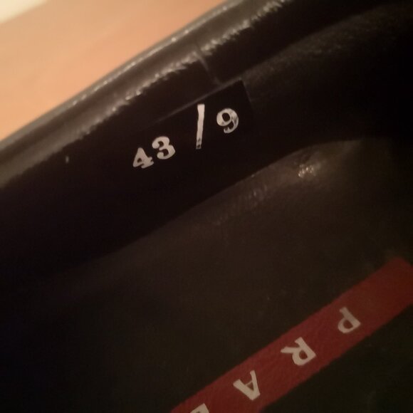 Men's Prada gray leather shoe - Picture 4 of 9